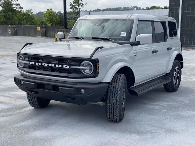 New 2026 White Ford Outer Banks image 5