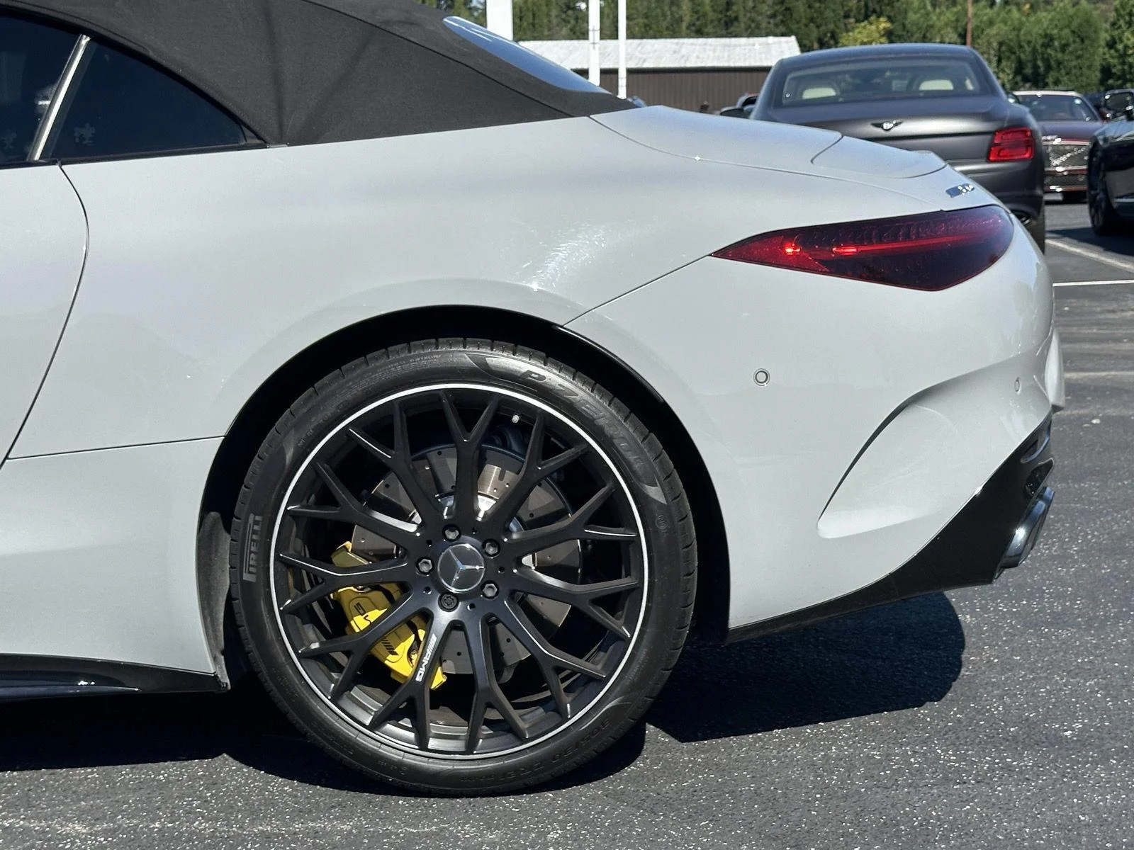 Used 2022 MANUFAKTUR Alpine Grey Mercedes-Benz AMG® SL 55 image 54