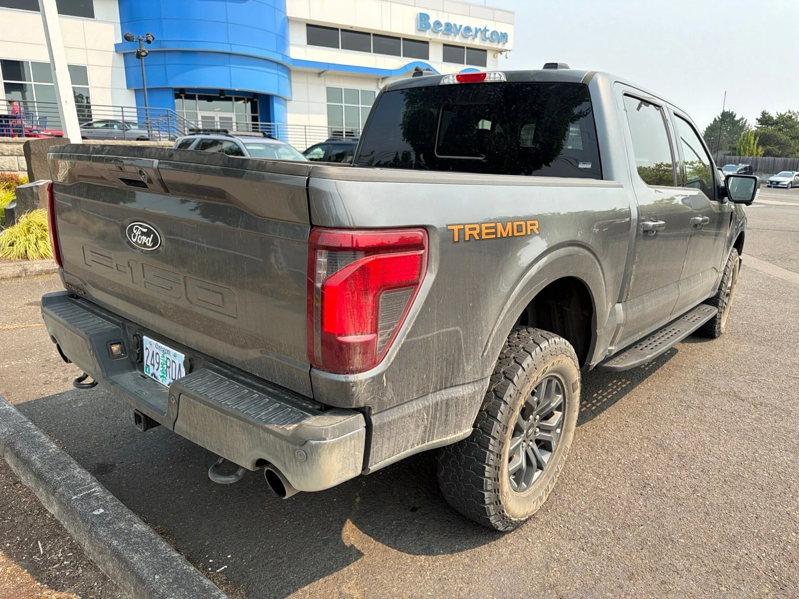 Used 2025 Carbonized Gray Metallic Ford Tremor image 4