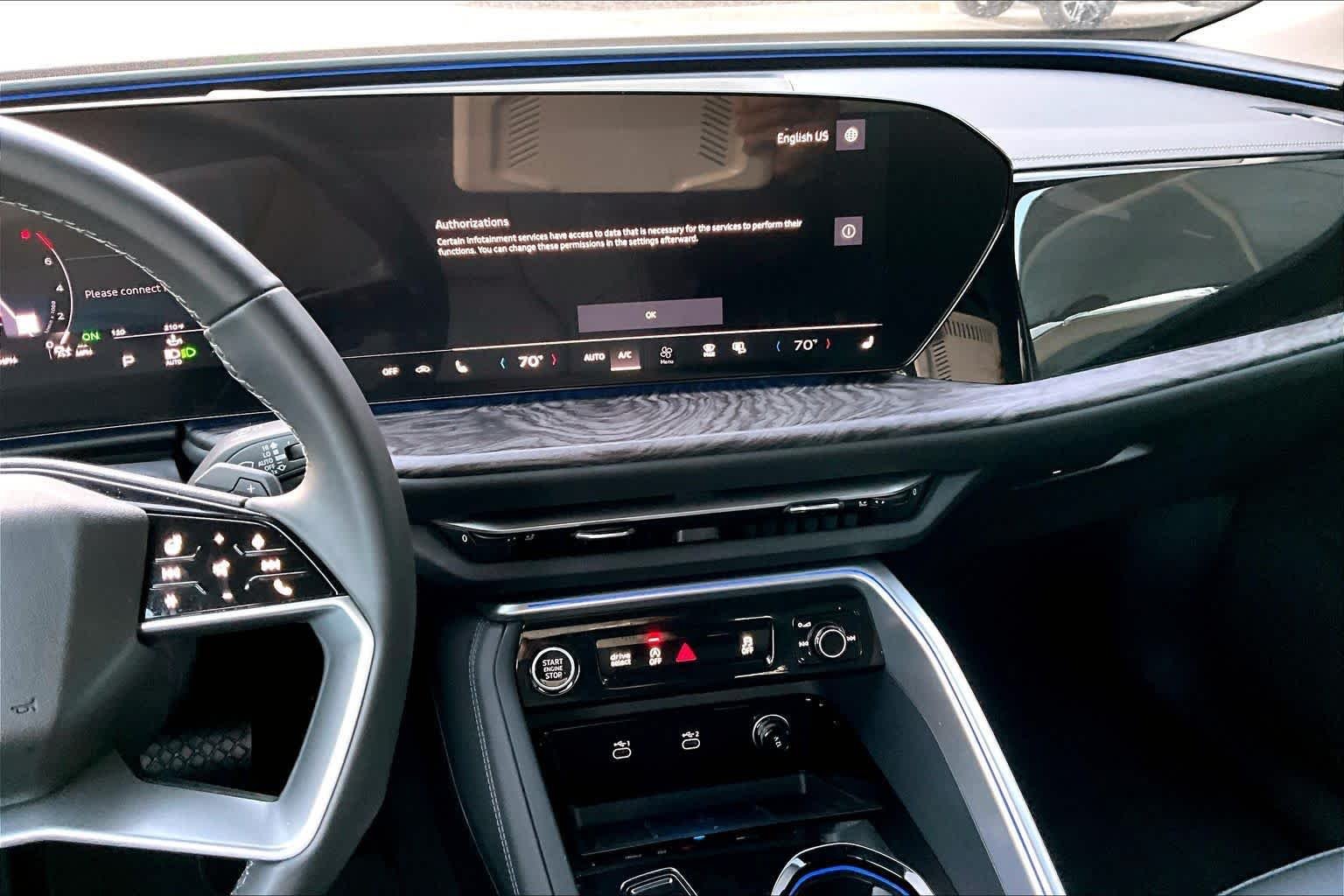 Used 2025 Navarra Blue Metallic Audi Premium image 7