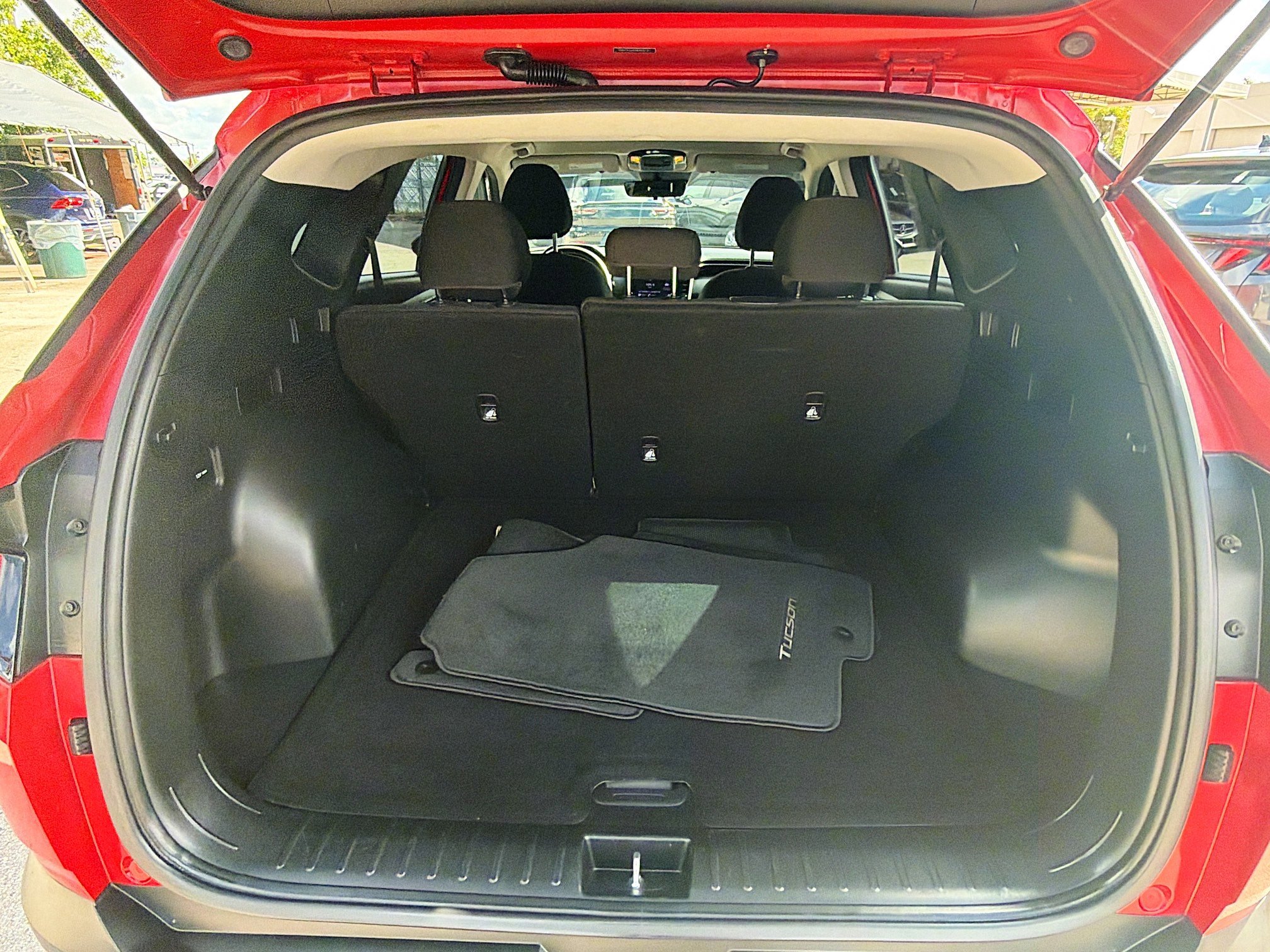 2022 Hyundai Tucson SE - Photo 23