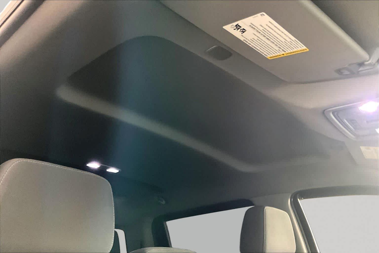 Used 2020 Onyx Black GMC SLE image 14