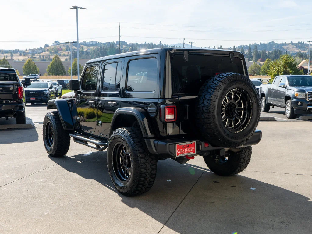 Used 2021 Black Jeep Unlimited Rubicon image 5