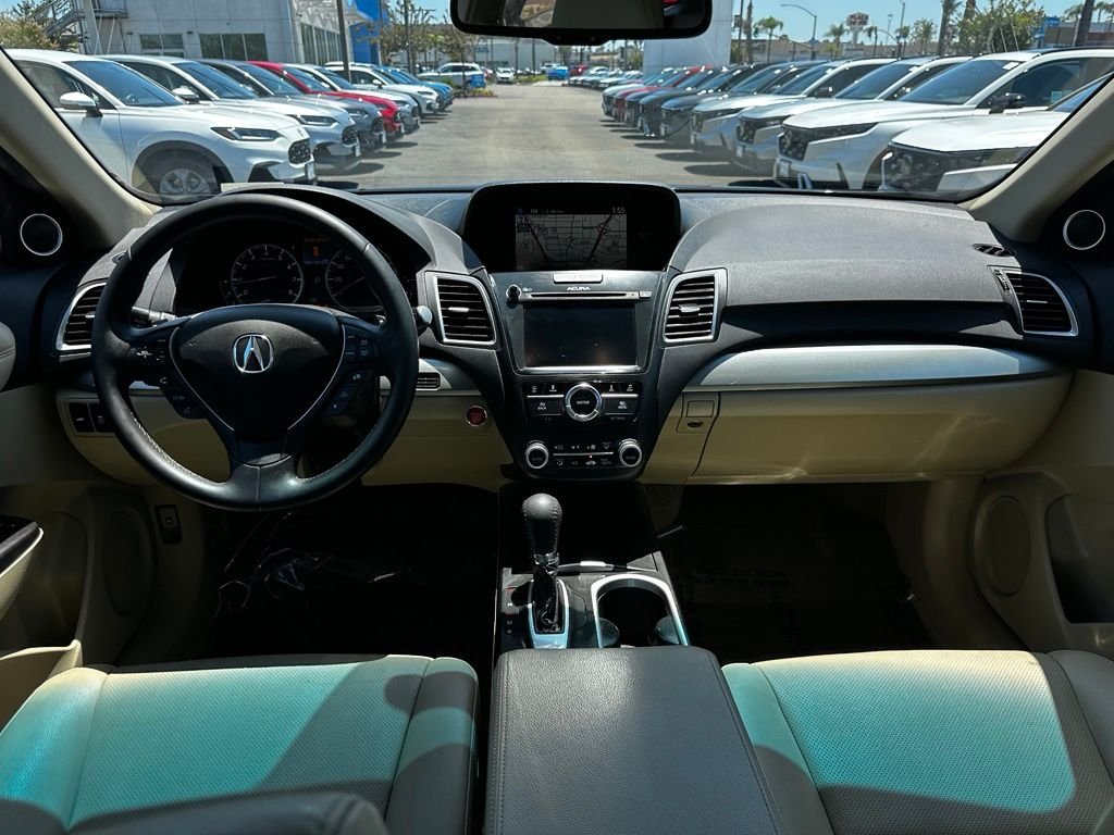 Used 2018  Acura Technology Package image 18