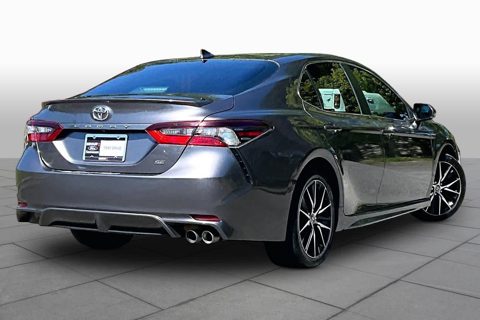 Used 2022 PREDAWN GRAY MICA Toyota SE Nightshade image 13