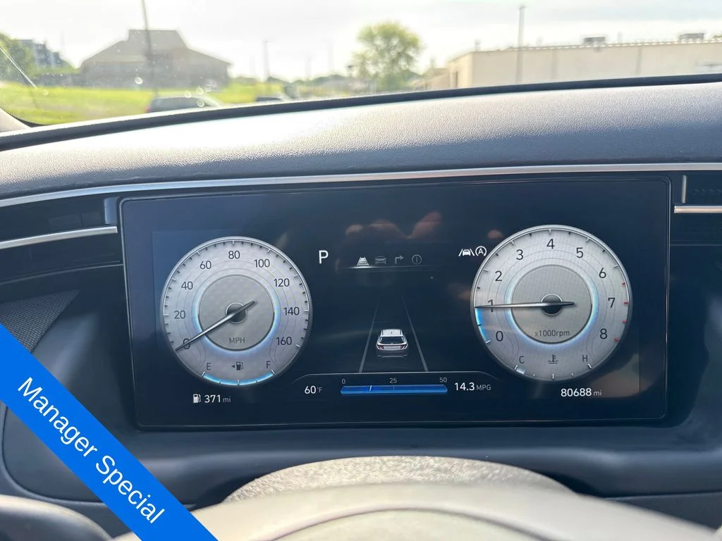 Used 2024 Gray Hyundai SEL image 16