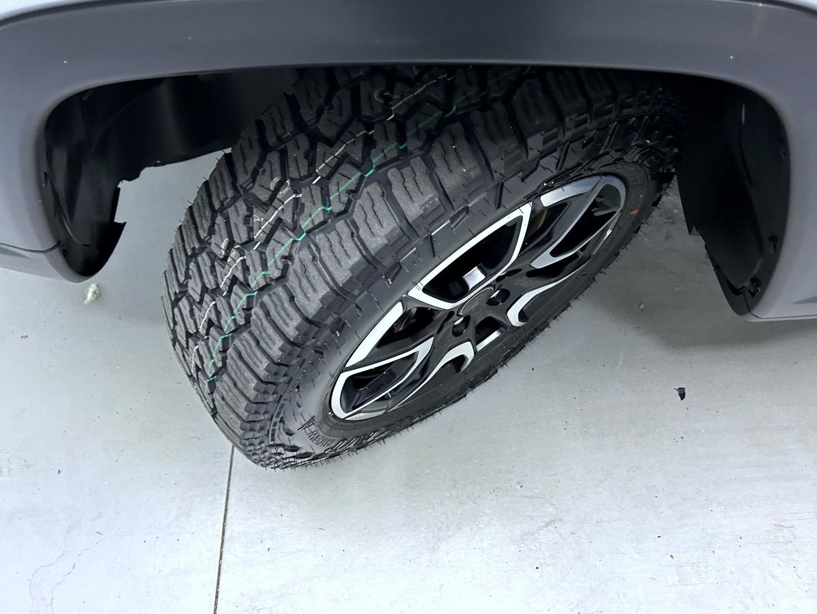 Used 2025 Silver Jeep Trailhawk image 23