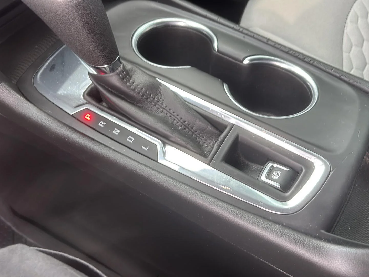 Used 2021 Silver Ice Metallic Chevrolet LT image 16