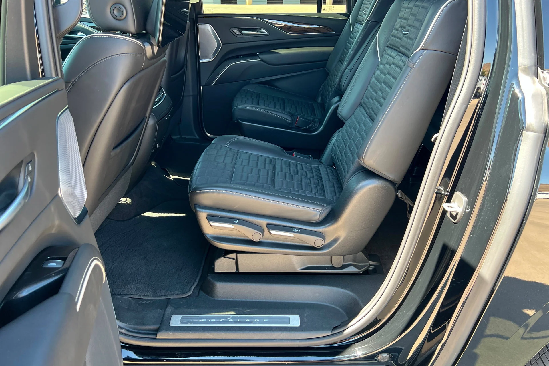 2024 Cadillac Escalade ESV Premium Luxury Platinum - Photo 21