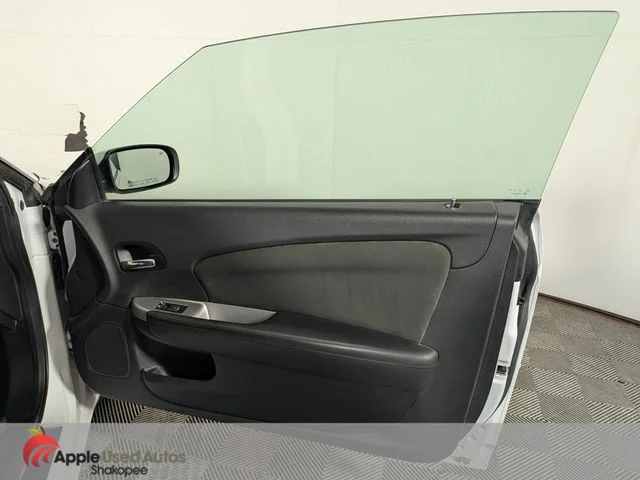Used 2012 White Chrysler Touring image 26