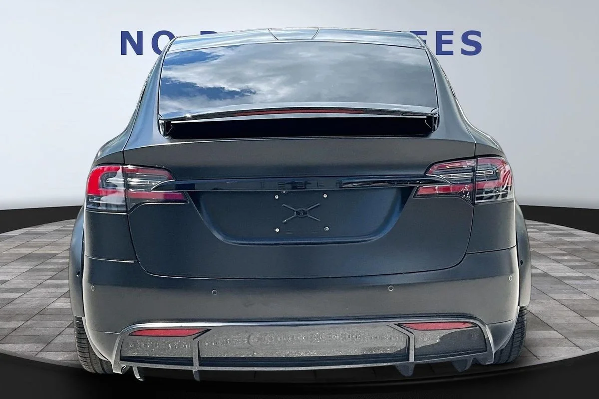 Used 2020  Tesla Performance Dual Motor All-Wheel Drive image 5