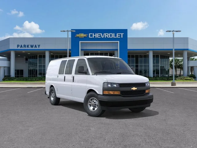 2025 Chevrolet Express Cargo WT