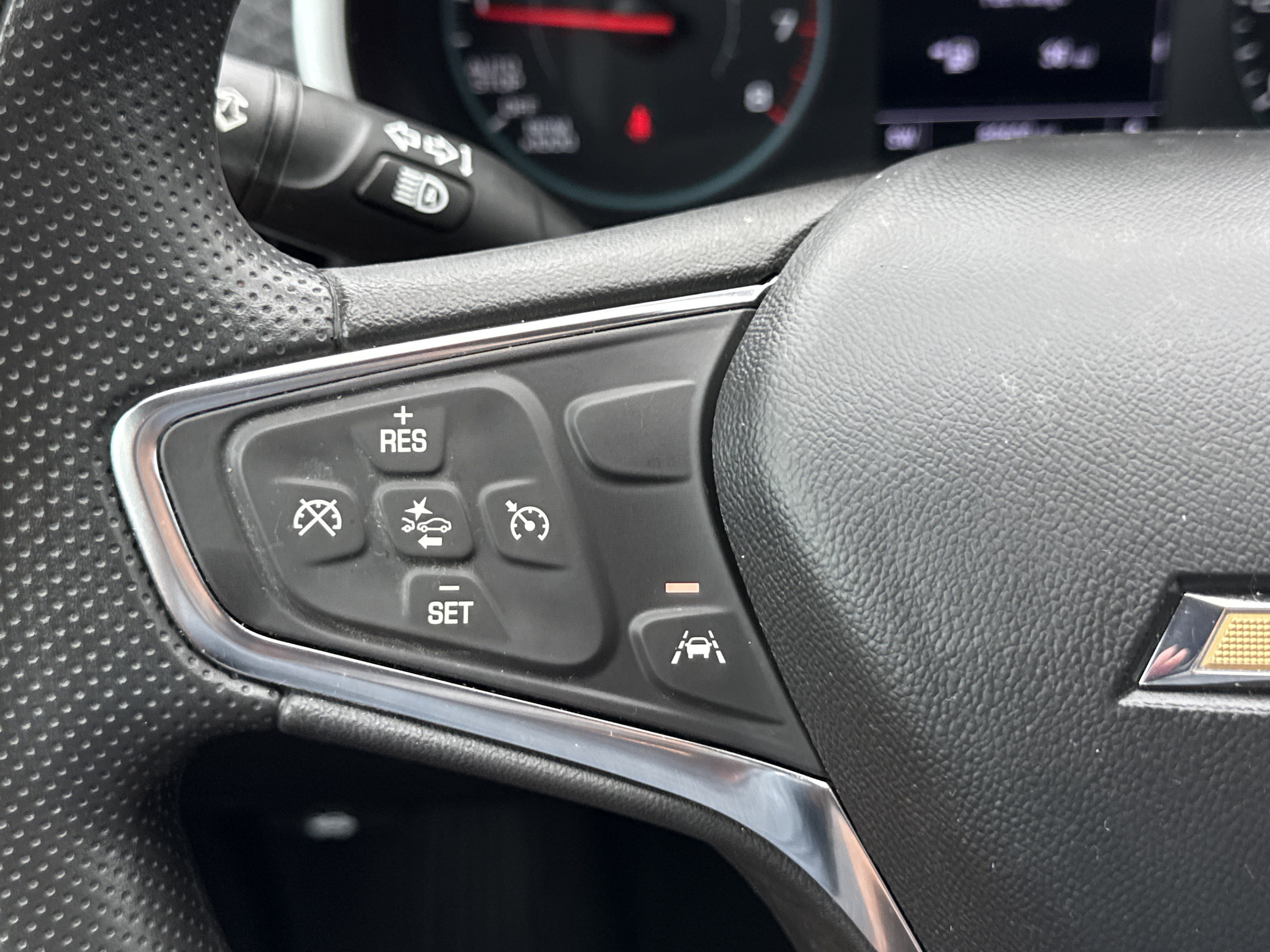Used 2023 Mosaic Black Metallic Chevrolet LT image 20