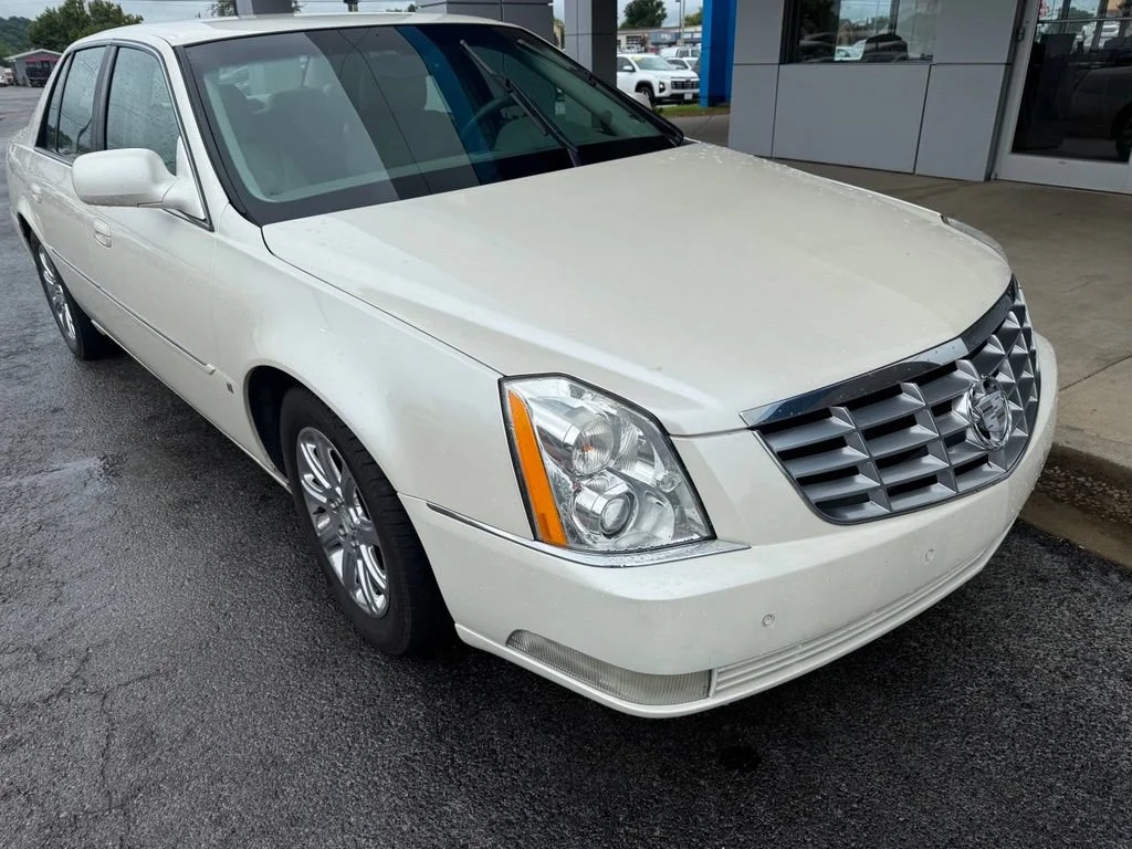 Used 2008 WHITE DIAMOND TRICOAT Cadillac w/1SC image 4