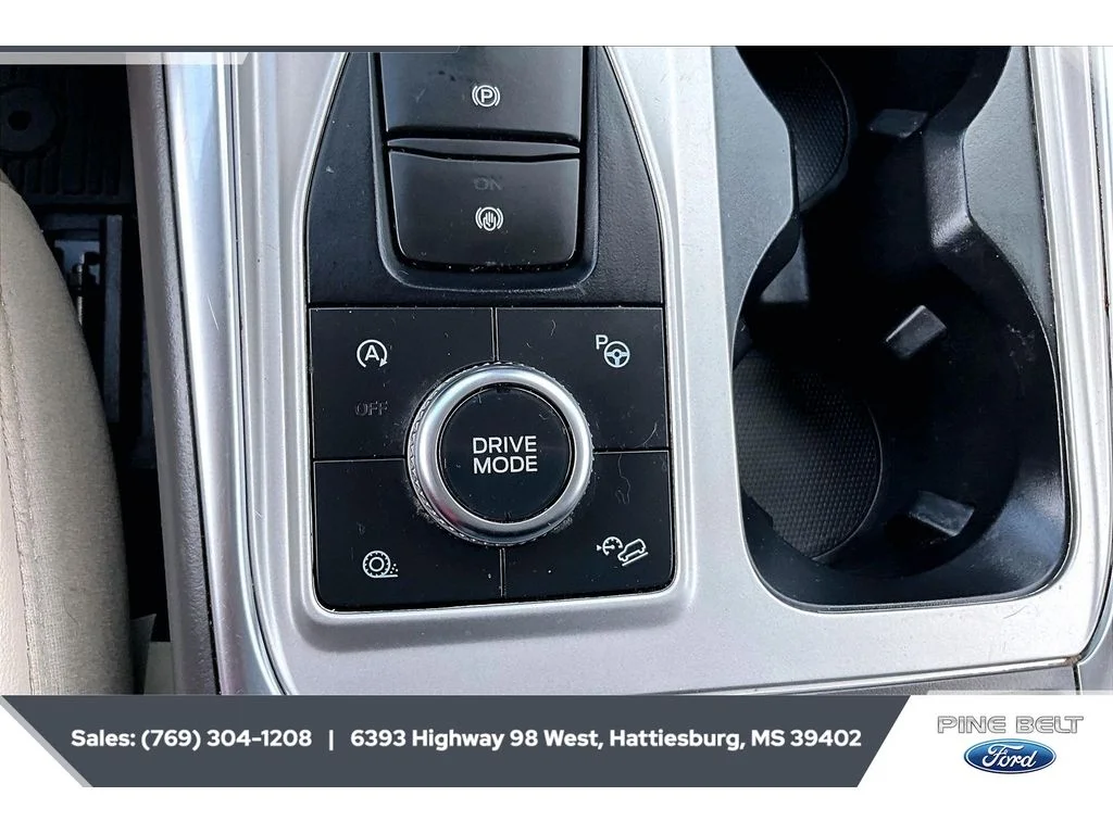 Used 2022 Star White Metallic Tri-Coat Ford Platinum image 23
