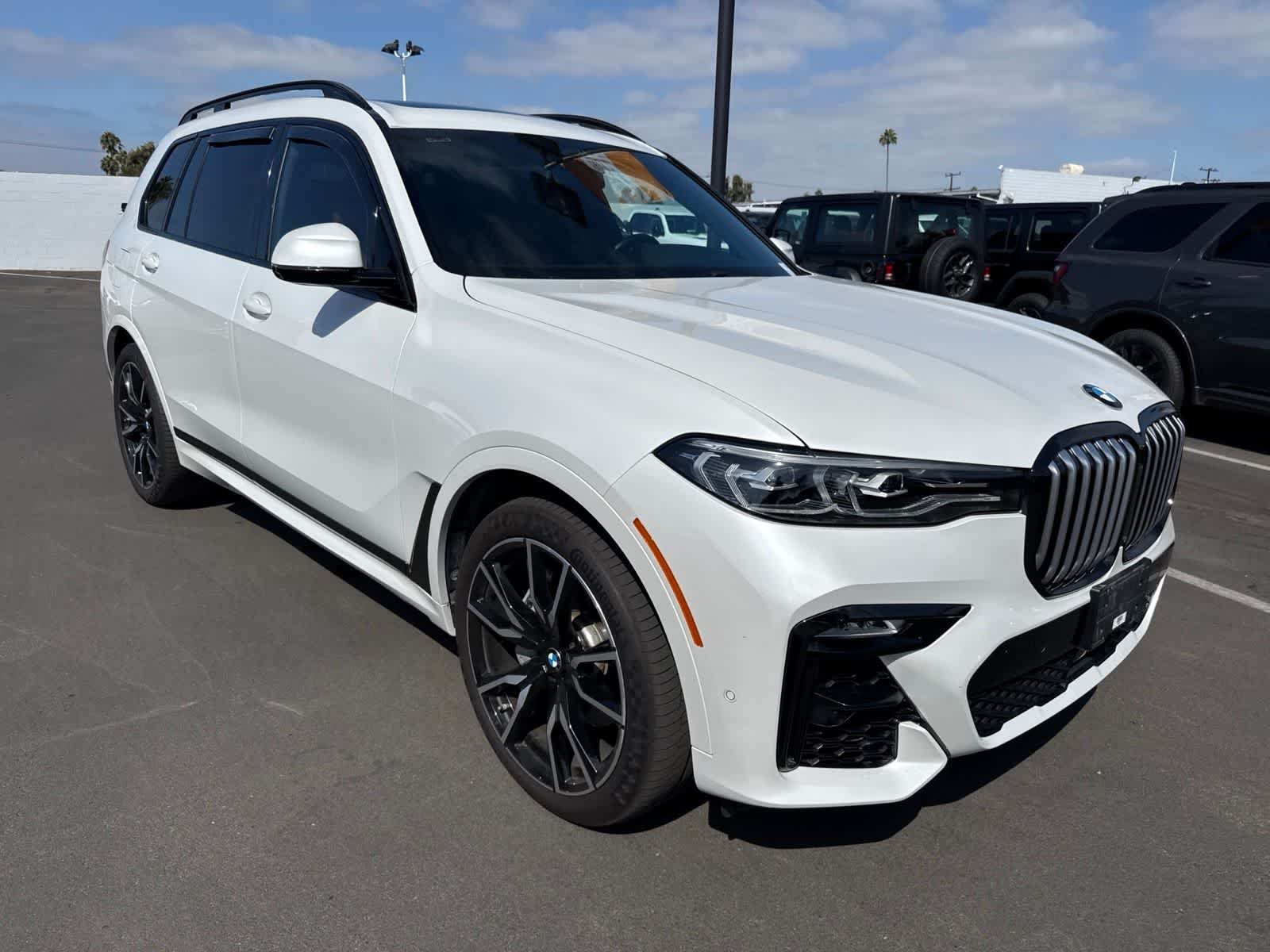 Used 2019 Mineral White Metallic BMW xDrive50i image 8