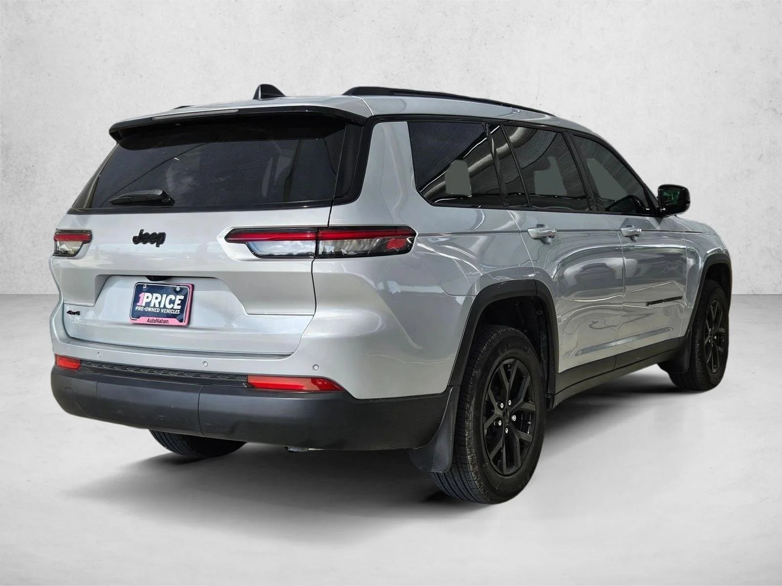 Used 2025 Silver Zynith Jeep Altitude X image 5