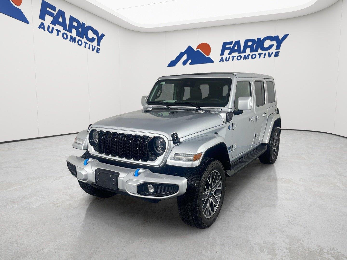 Used 2024 Silver Zynith Clearcoat Jeep High Altitude image 6