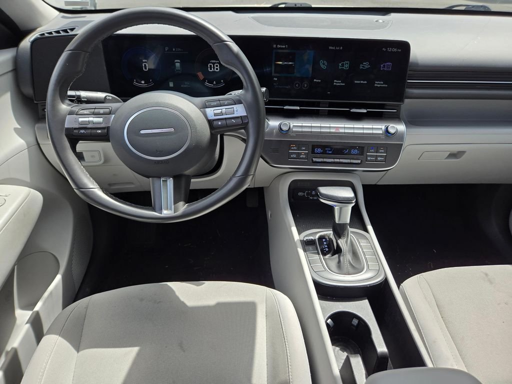 Used 2024 Atlas White Hyundai SEL image 18