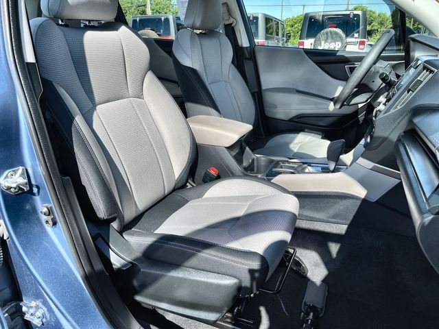 Used 2023 Blue Subaru Base image 26