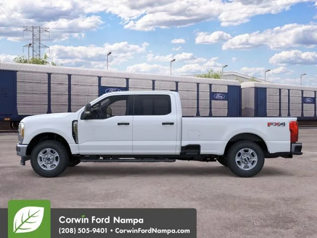 New 2026 Oxford White Ford XLT image 4
