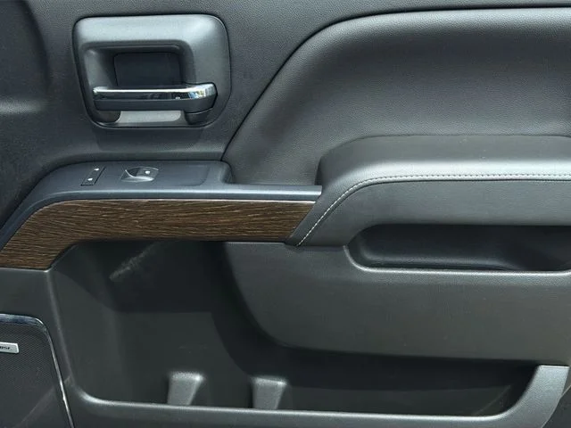 Used 2017 Black GMC Denali image 37