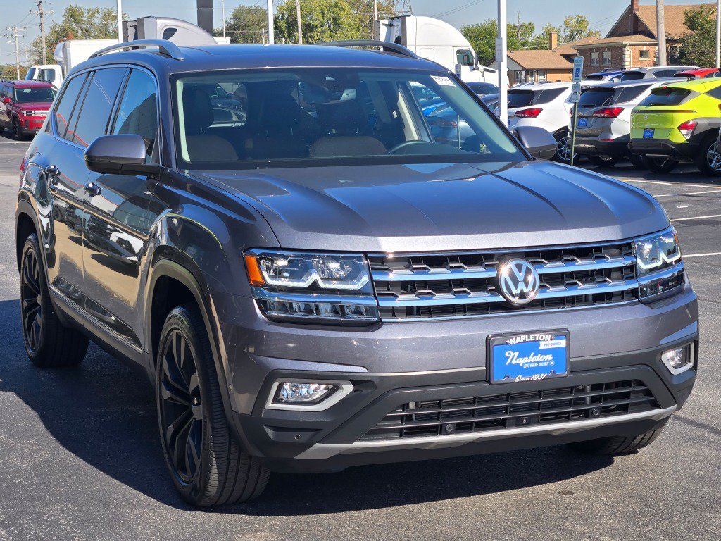 Used 2019 Platinum Gray Metallic Volkswagen SEL Premium image 3