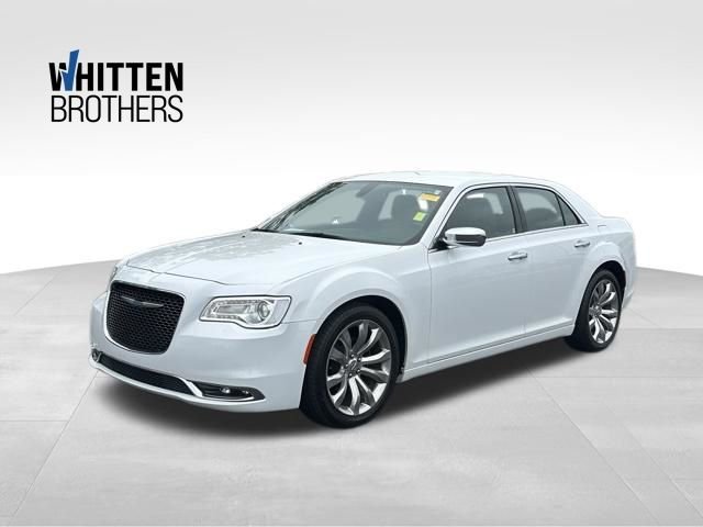 2019 Chrysler 300 Limited's photo