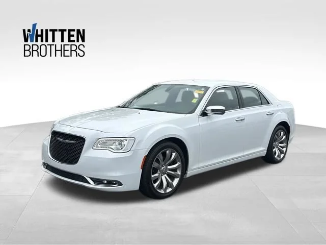 2019 Chrysler 300 Limited's photo