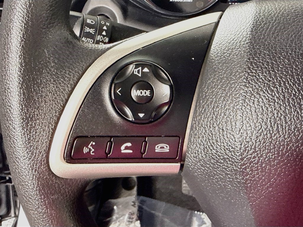 Used 2026 Alloy Silver Metallic Mitsubishi ES image 10