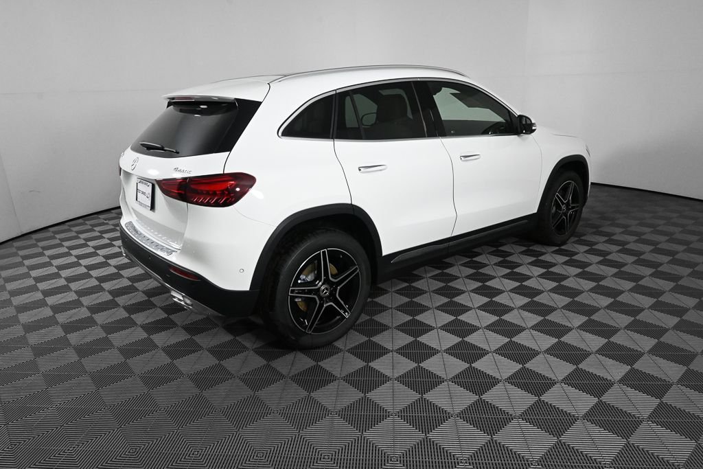 New 2026 Polar White Mercedes-Benz GLA 250 image 27