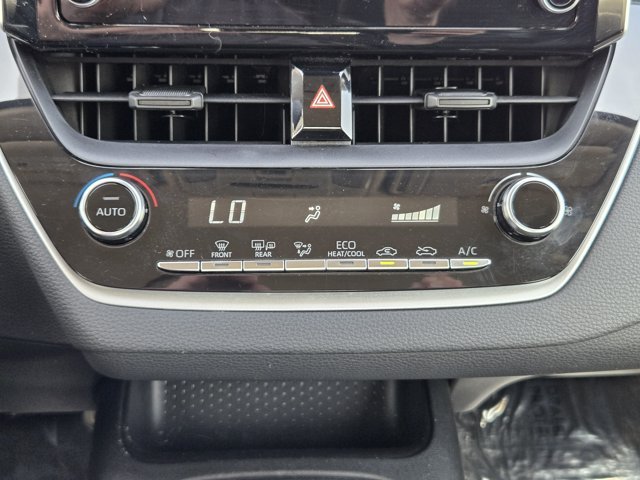 Used 2020 Blizzard Pearl Toyota  image 16