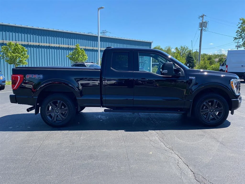 Used 2022 Agate Black Ford XLT image 11