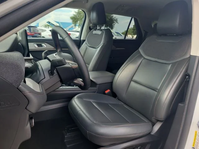 Used 2025 White Ford Active image 22