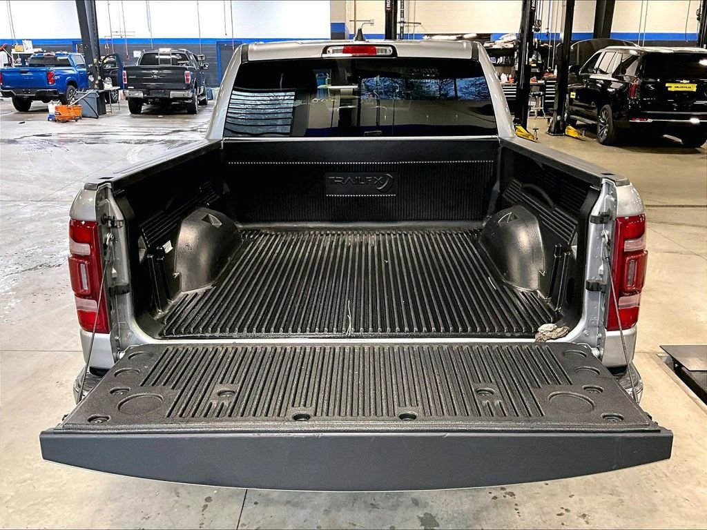 Used 2024 Silver Ram Laramie image 32