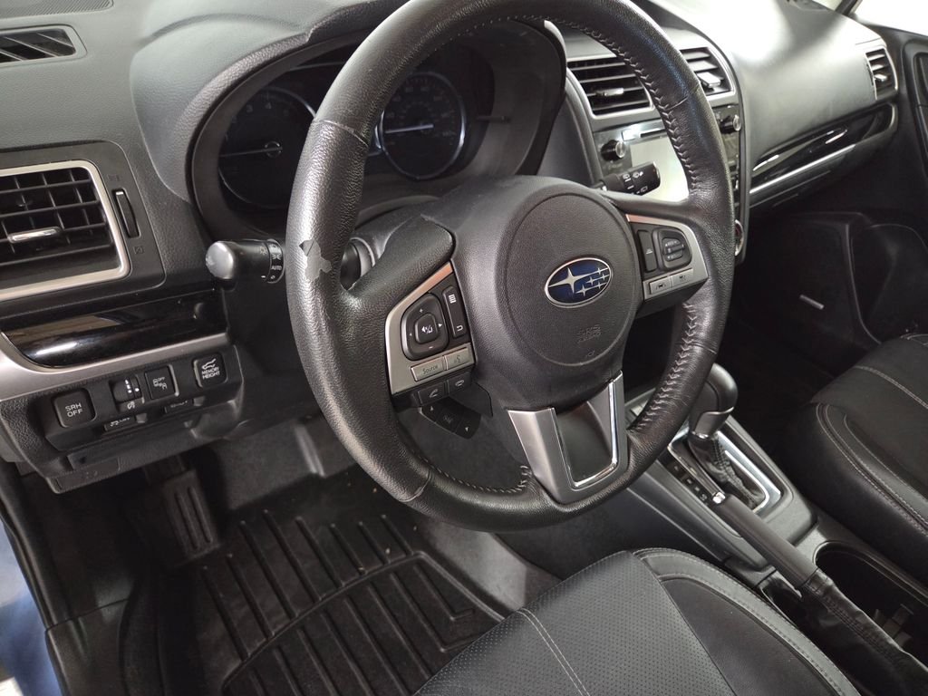 Used 2018 Blue Subaru 2.5i Touring image 19