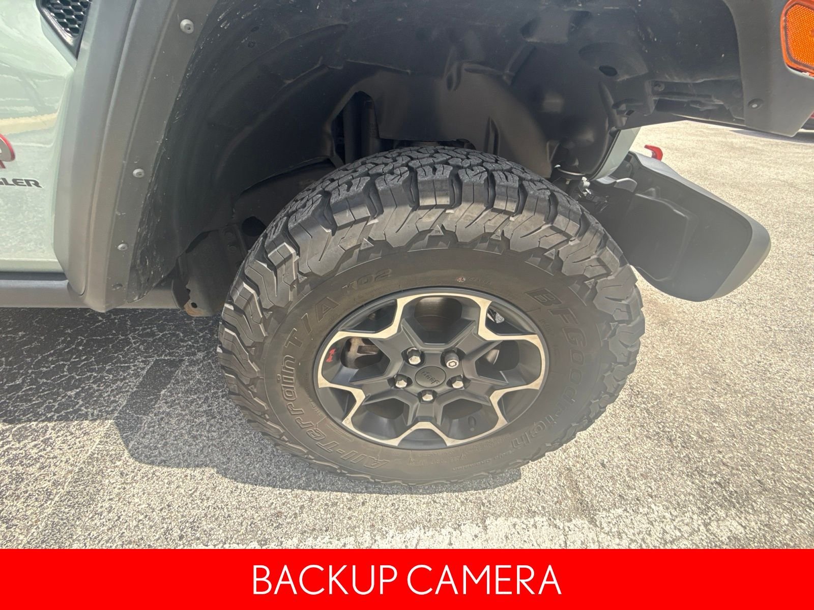 Used 2023 Gray Jeep Rubicon image 11