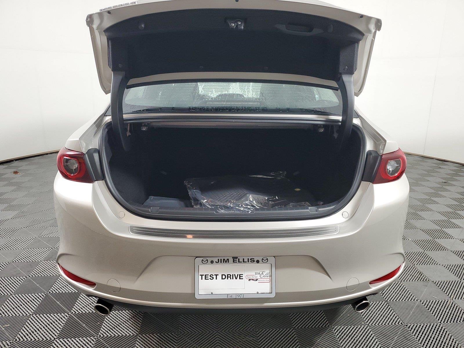 New 2026 Platinum Quartz Metallic Mazda 2.5 S Preferred image 8