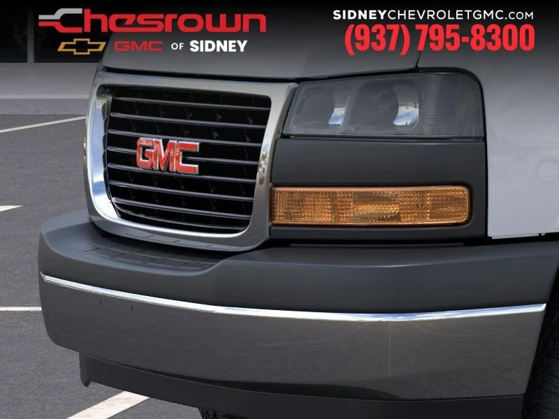 New 2025 Summit White GMC 1WT image 20