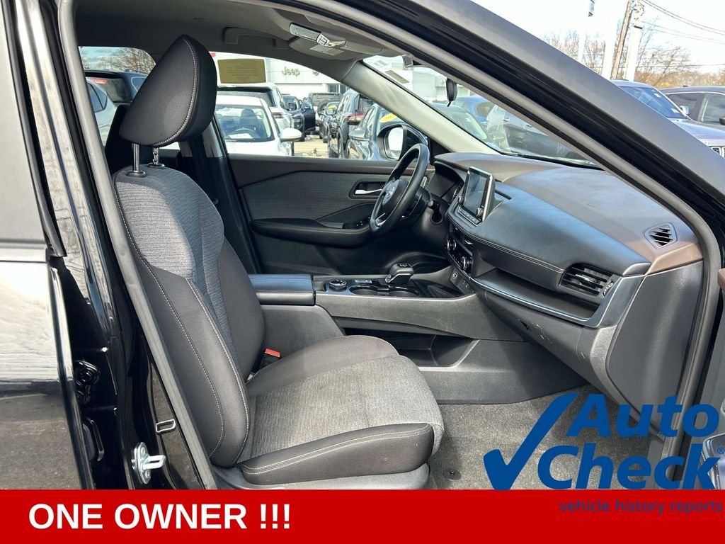 Used 2023 Black Nissan SV image 17