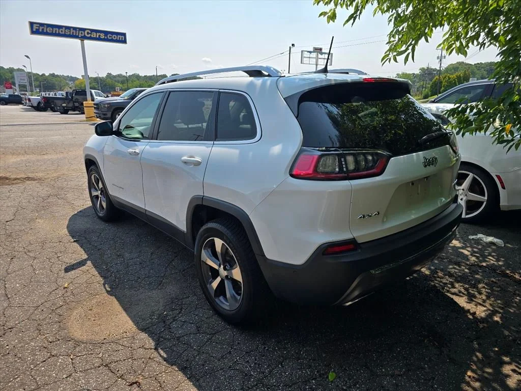 Used 2019 White Jeep Limited image 12