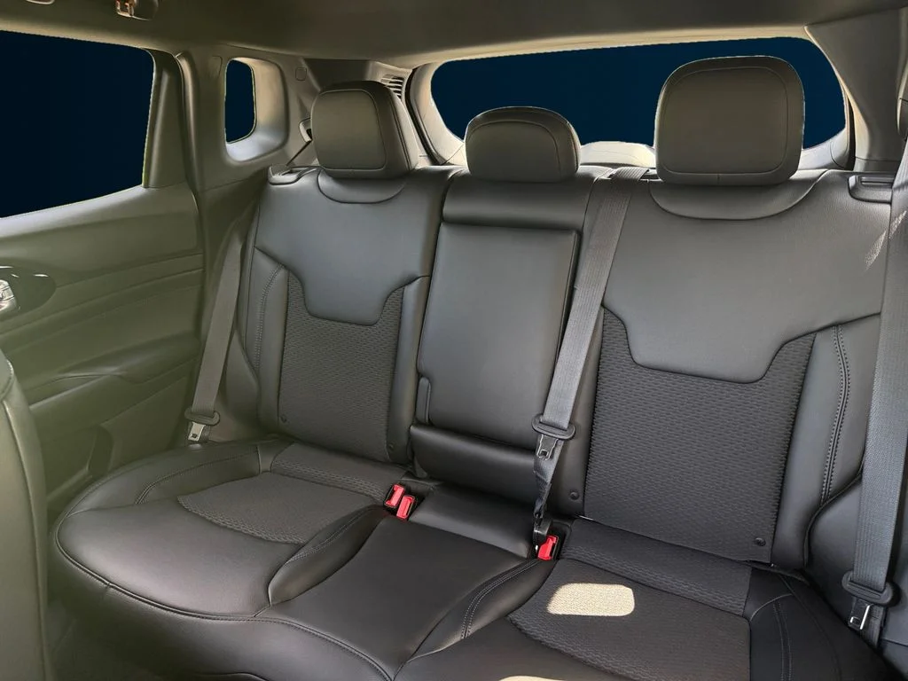 New 2026 Black Jeep Latitude image 16