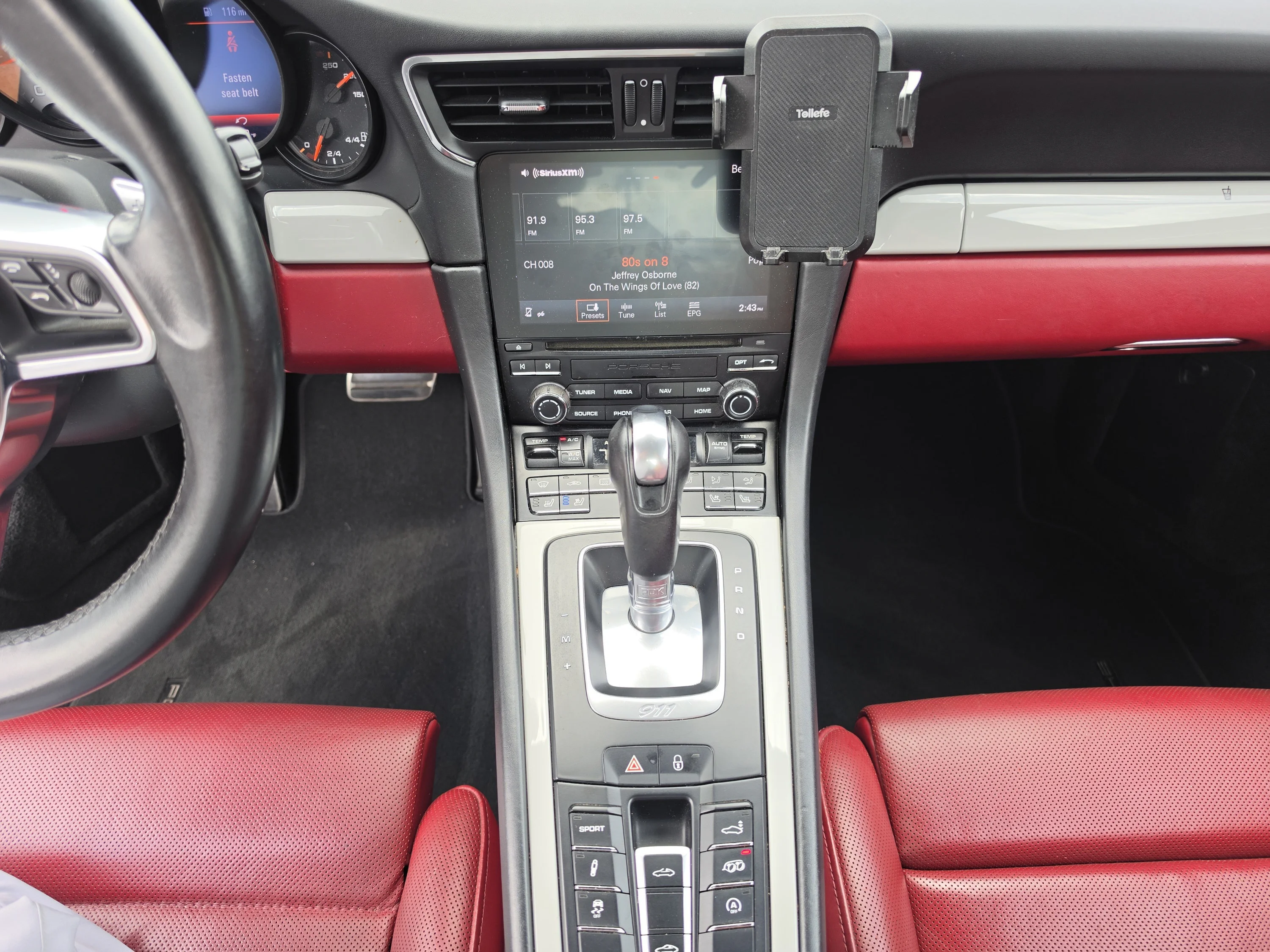 Used 2018 Chalk Porsche 4S image 18