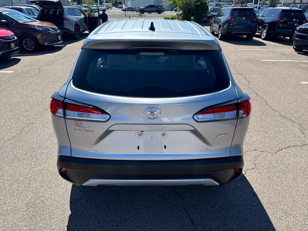 Used 2024 Silver Toyota L image 6