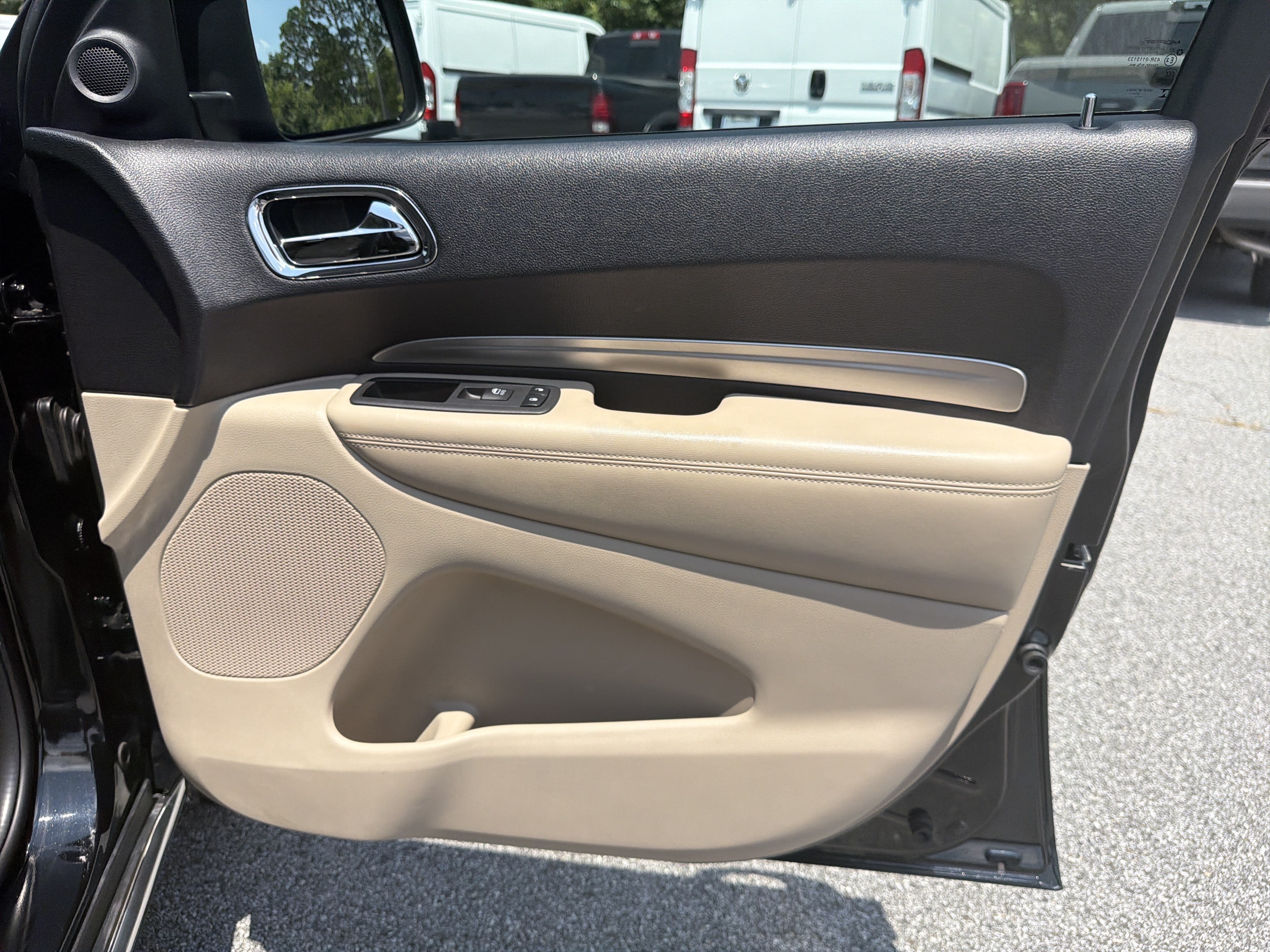 Used 2018 DB Black Clearcoat Dodge SXT image 17
