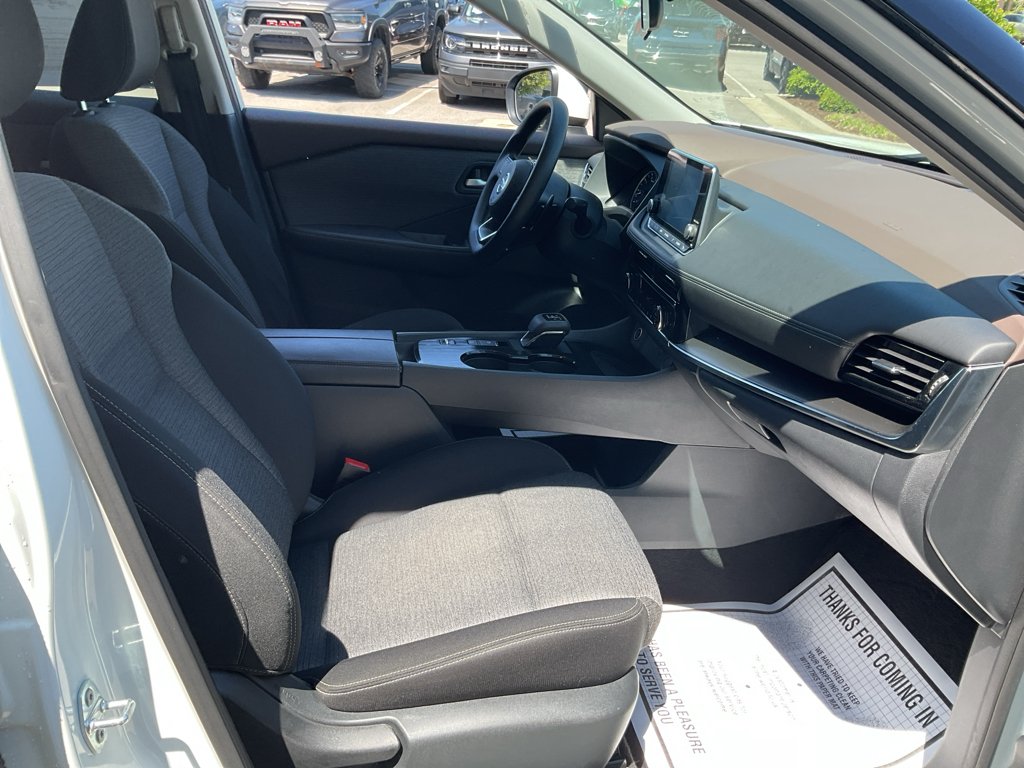 Used 2021 Pearl White Tricoat Nissan SV image 32
