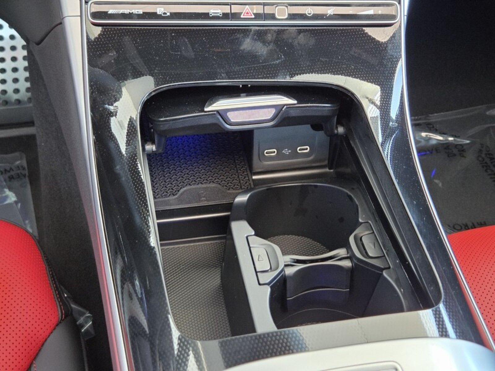 New 2026 MANUFAKTUR Moonlight White Metallic Mercedes-Benz AMG® CLE 53 4MATIC+ Coupe image 12