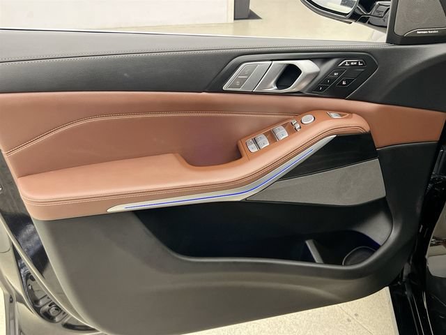 2020 BMW X7 40i - Photo 21
