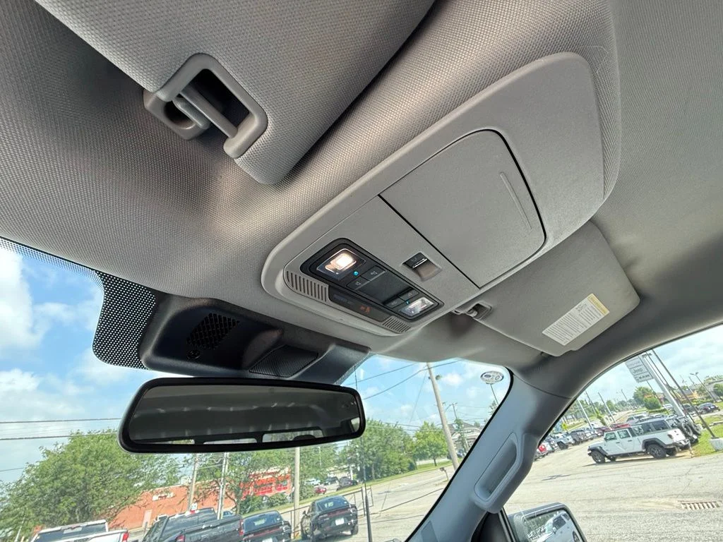 Used 2023 Blue Ford XLT image 24