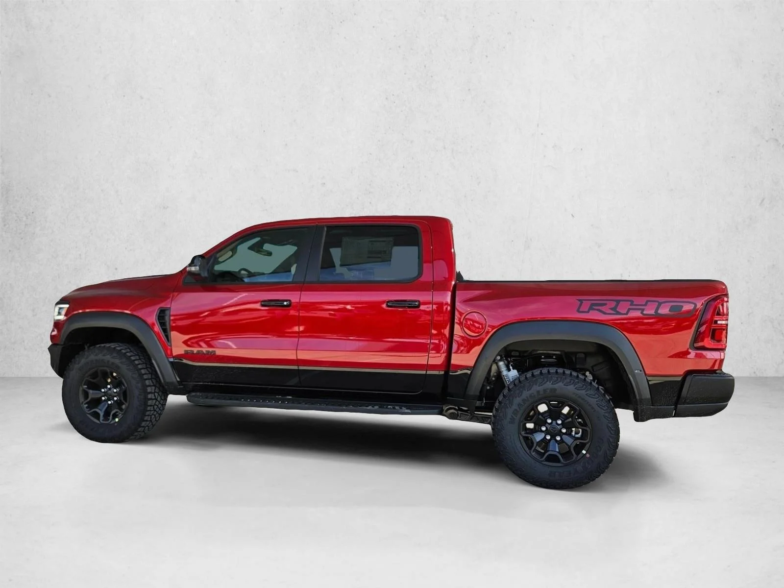 New 2026 Molten Red Pearl-Coat Exterior Paint RAM RHO image 5